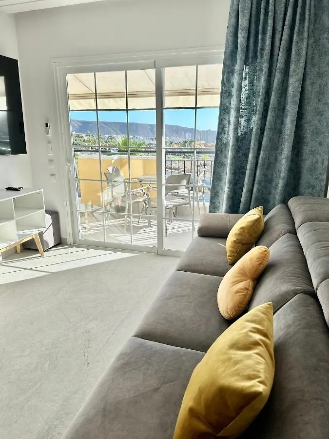 Sunset Apartment & Heated Pool 로스크리스티아노스 0*,  스페인
